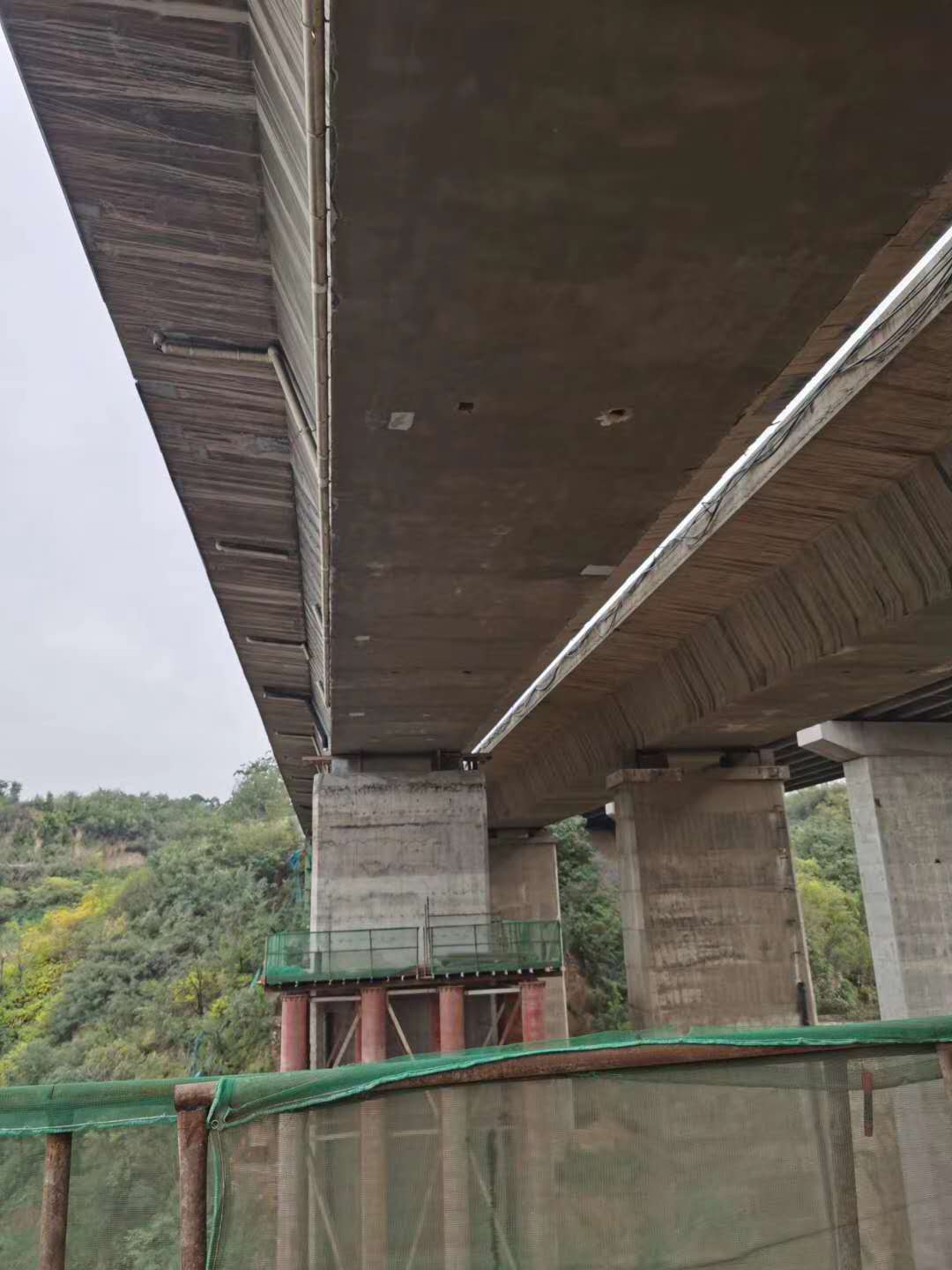 兰州桥梁加固前制定可行设计方案图并用对施工方法